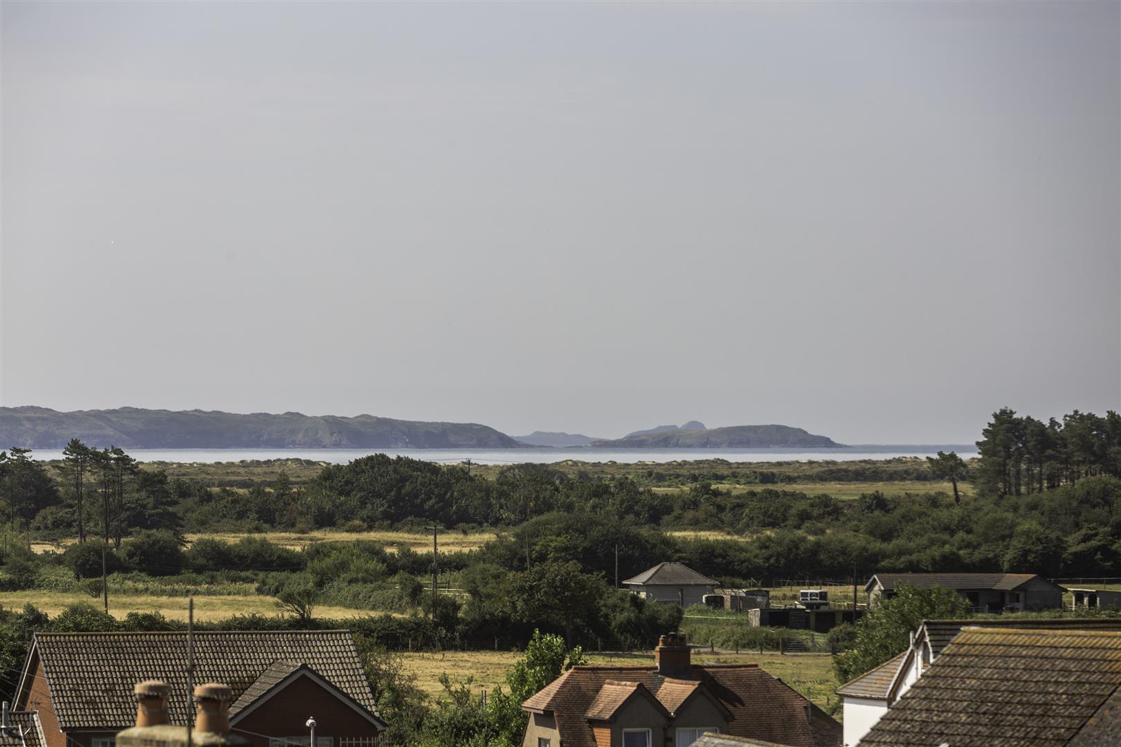 Gwscwm Road, Pembrey, Burry Port, SA16 0AQ